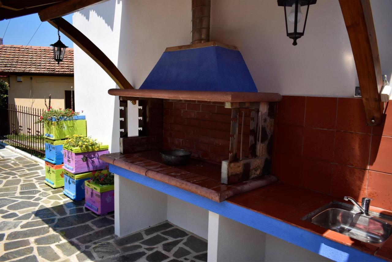 アルネア Renovated Old Manor House With Yardヴィラ エクステリア 写真